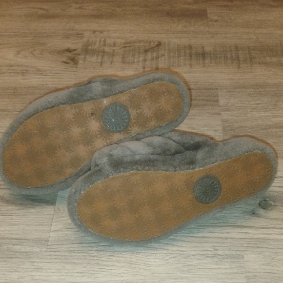 UGG Fluffy Charcoal Slides Women's Size 10 - Picture 9 of 11